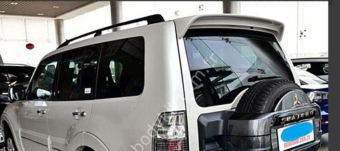 Mitsubishi Pajero Spoiler