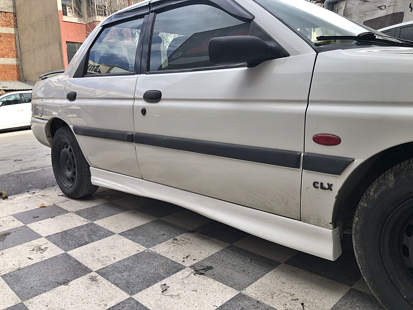 Ford Escord Uyumlu Yedek Parça Yan Marşpiyel