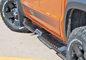Toyota Hilux Uyumlu Yedek Parça Çelik Yan Basamak AQM4WD S32