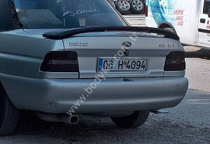 Ford Escord  Uyumlu Yedek Parça Sedan Işıklı Spoier